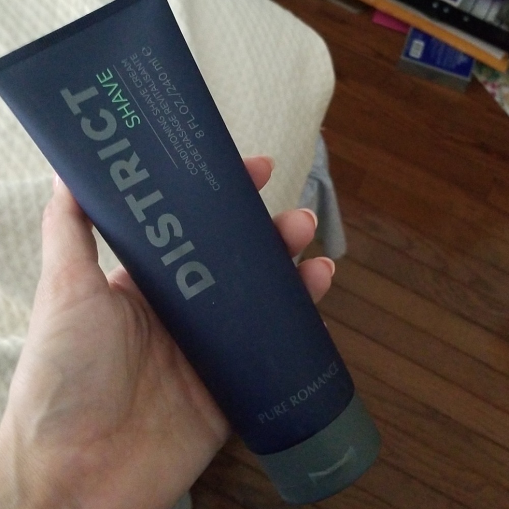 District Pure Romance Shave